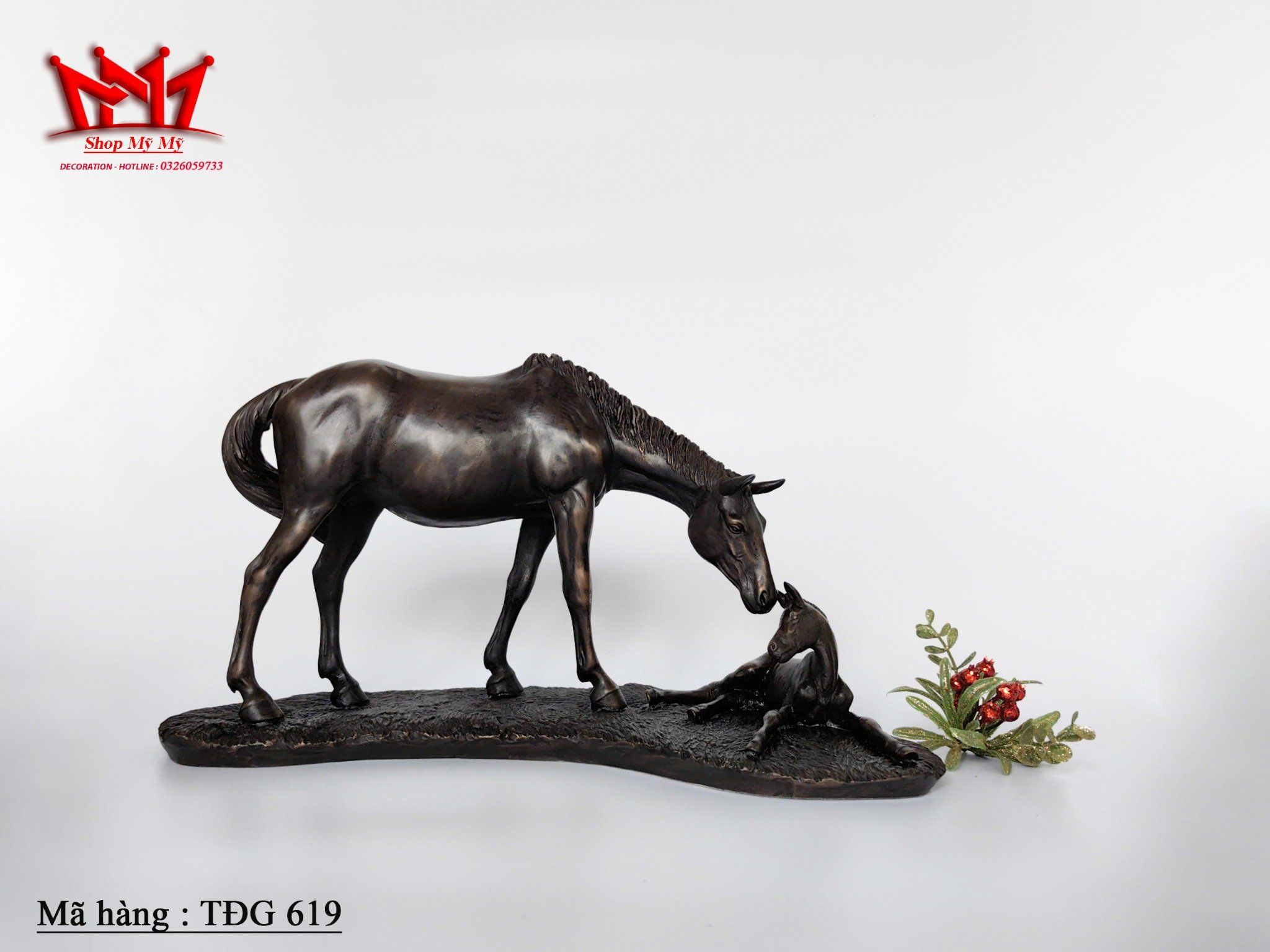 Cặp tượng mẹ con ngựa Atimon – Biểu tượng của sự gắn kết và sức mạnh mềm mại
