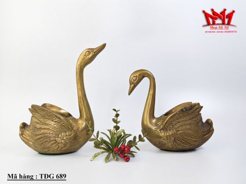  Cặp thiên nga trang trí bằng đồng, có thể cắm hoa. 