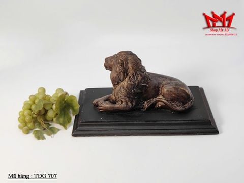  Tượng sư tử được làm bằng đồng cổ chân đế bằng gỗ 