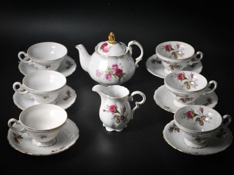  Bộ ấm chén sứ hoa hồng – sang trọng và tinh tế 