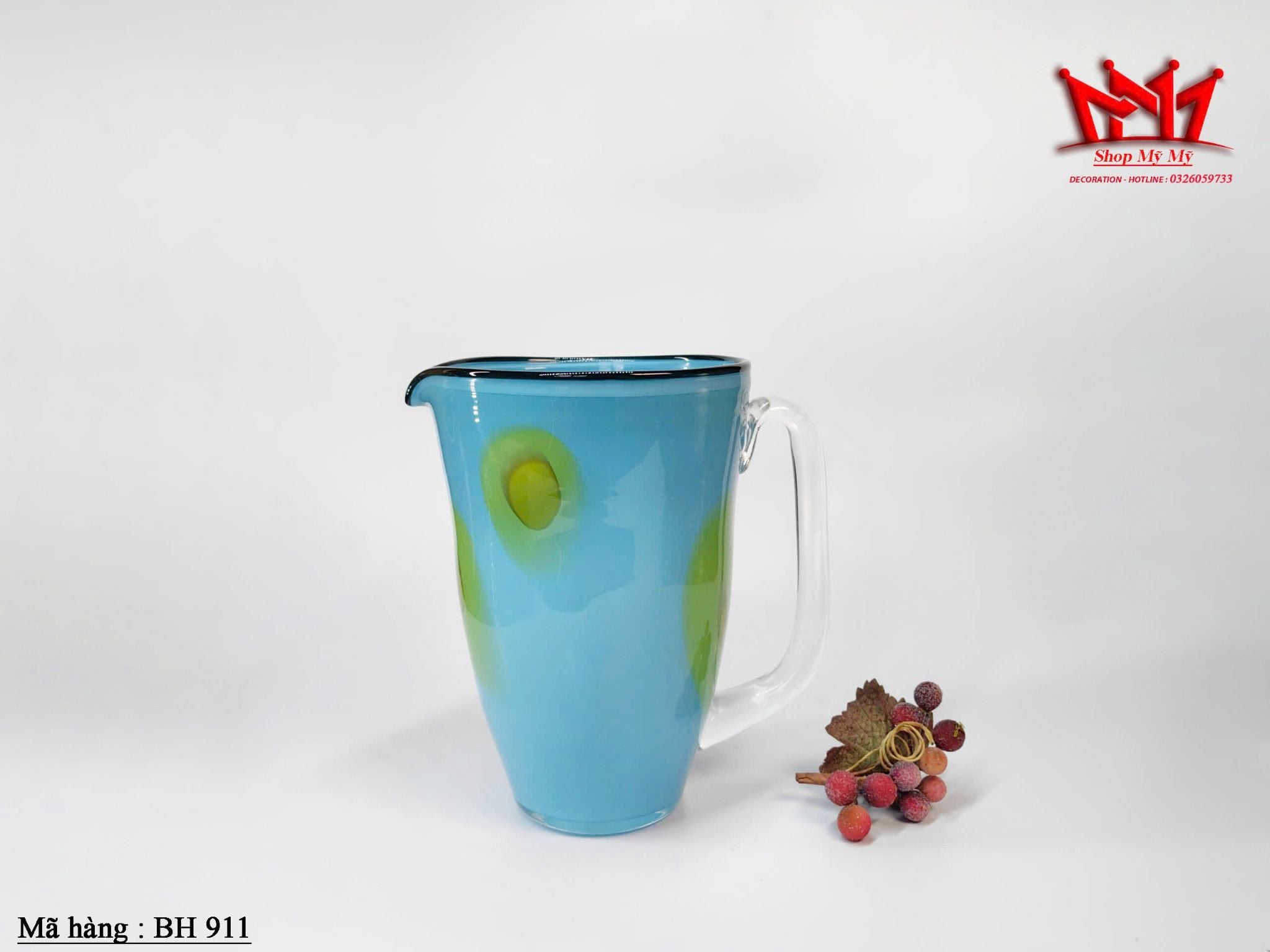 Bình thủy tinh nghệ thuật thổi tay cổ điển phong cách Murano - Ý.