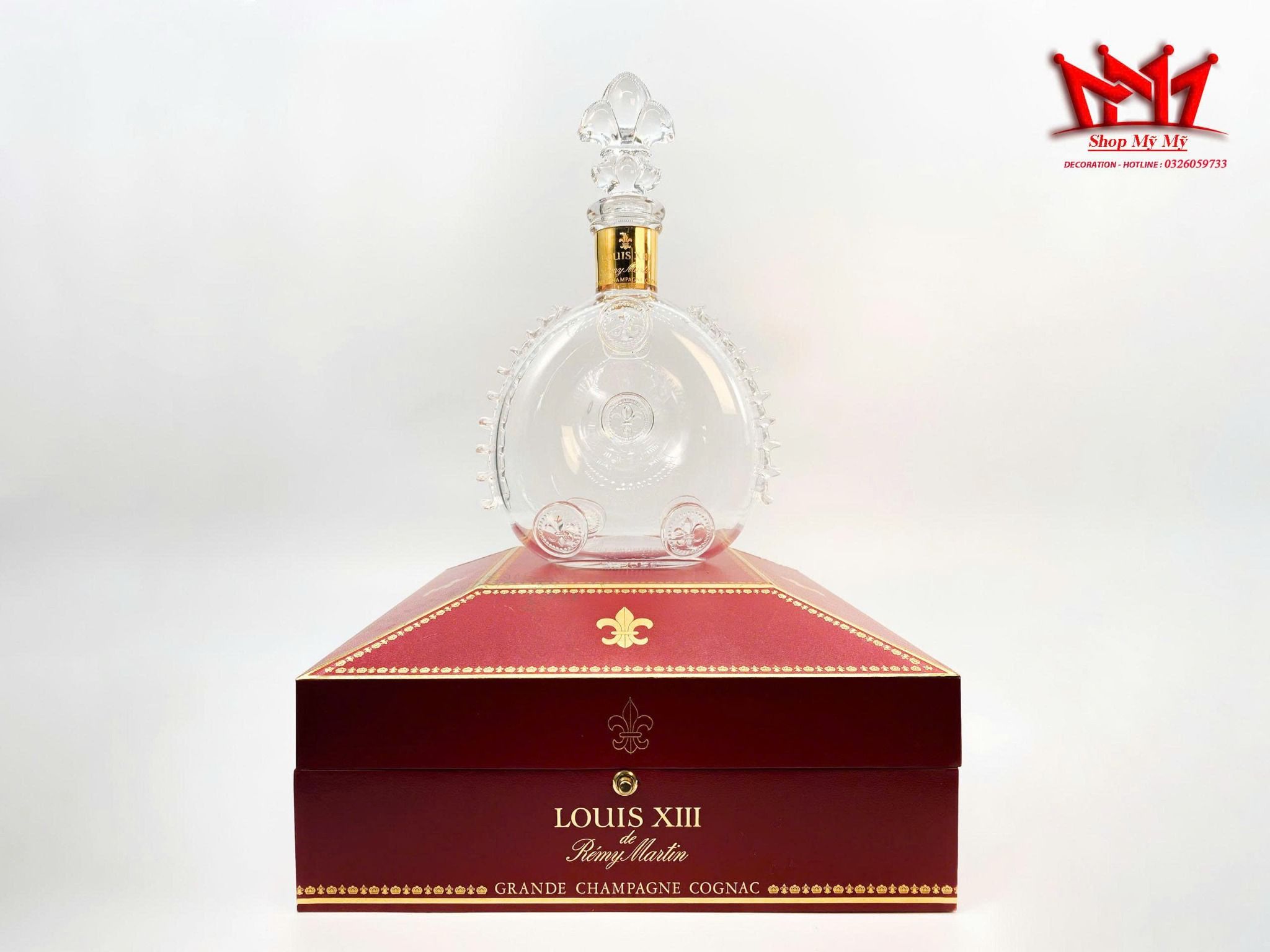 Chai/Nút chặn rượu Baccarat Crystal Remy Martin Louis XIII rỗng, đẹp, có đánh số.
