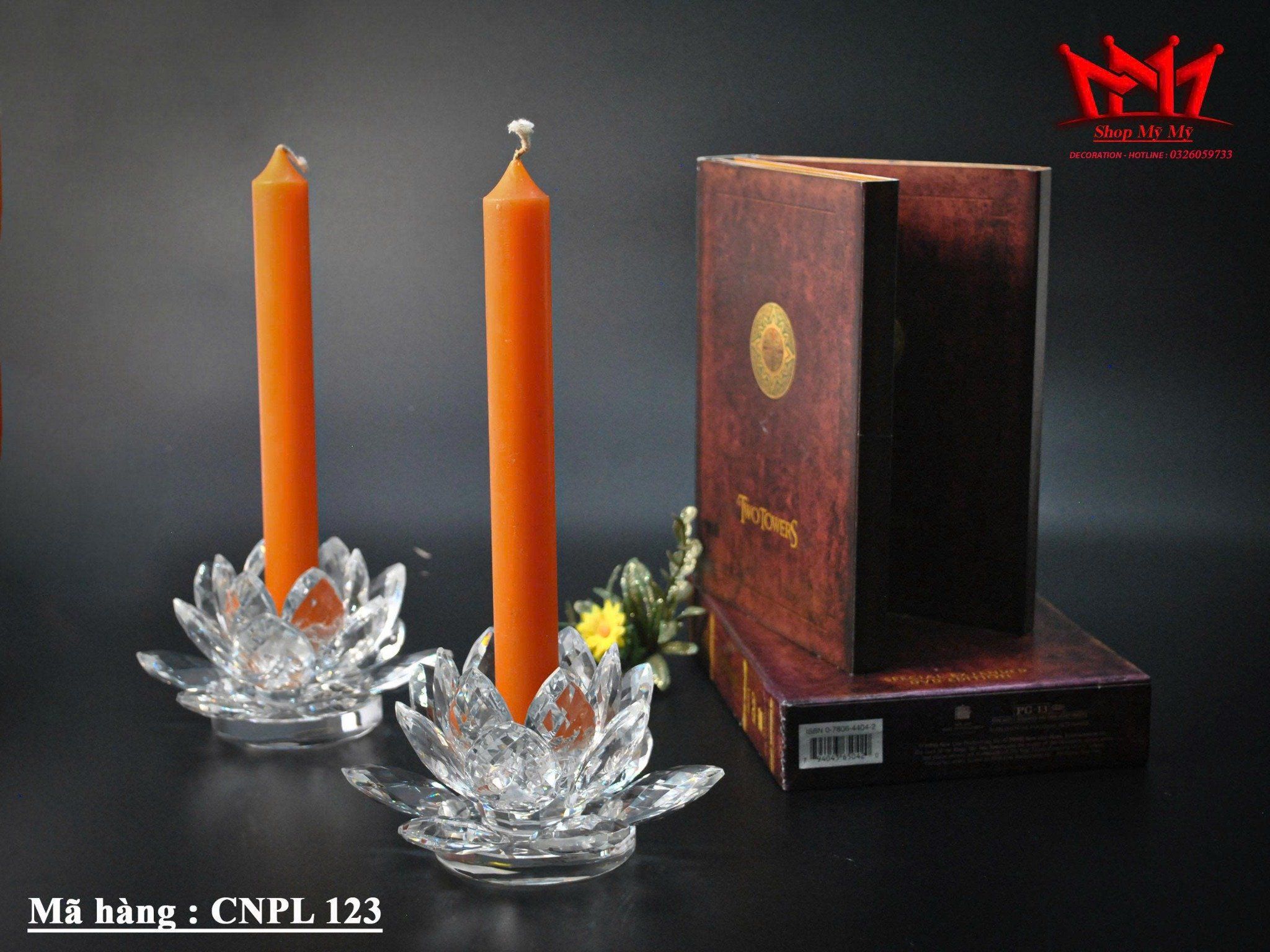 BỘ 2 CHÂN NẾN BÔNG SEN PHA LÊ SHANNON CRYSTAL CỦA GODINGER