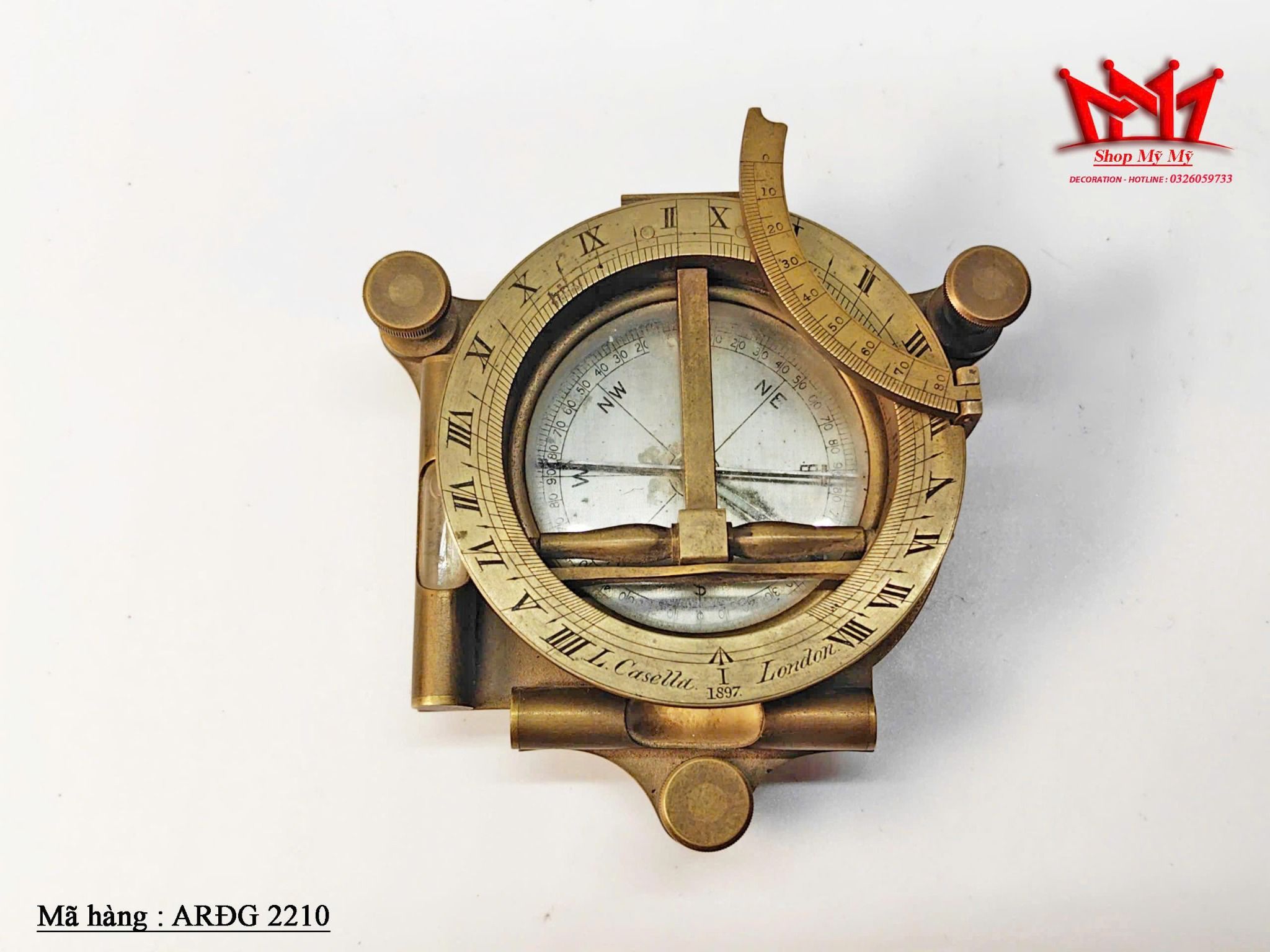 La bàn bằng đồng thau cổ điển có bộ đồng hồ mặt trời