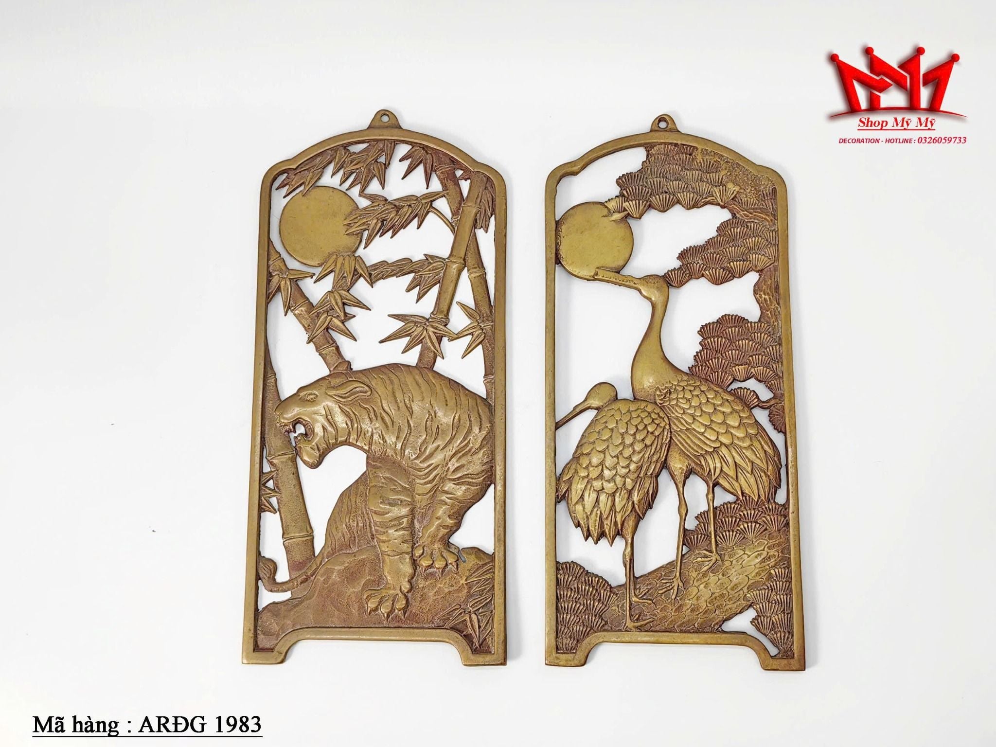 Bộ 2 tấm trạm khắc bằng đồng treo tường hình co hổ và cặp sếu
