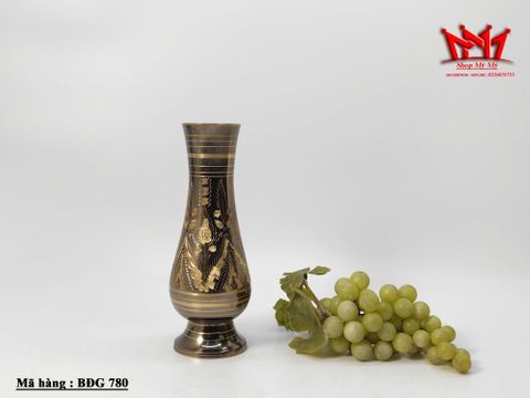  Bình hoa bằng đồng thau khắc hoa văn cổ điển 