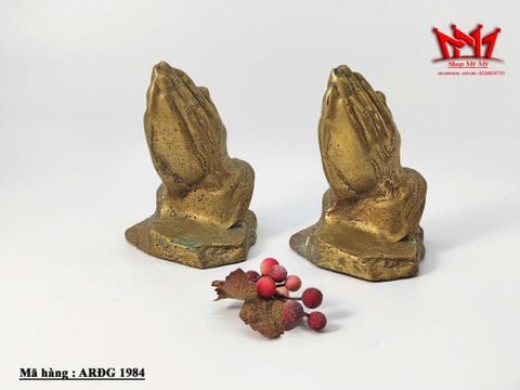  Chặn sách hình bằng tay cầu nguyện bằng đồng 