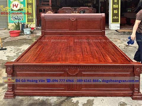 Khám Phá Những Mẫu Giường Ngủ Gỗ Hương Đẹp Dẫn Đầu Xu Hướng GN189