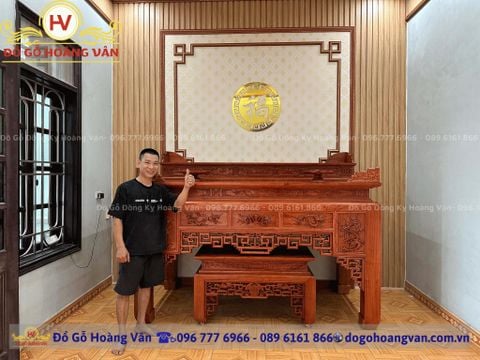 Mẫu ban thờ gỗ hoạ tiết sắc nét  BT242