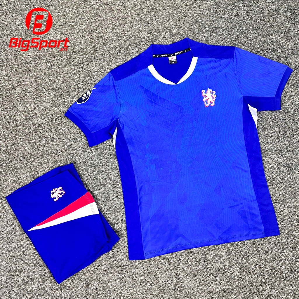 Áo đá bóng Chelsea sân nhà mùa giải 2025 - 2026 xanh bích