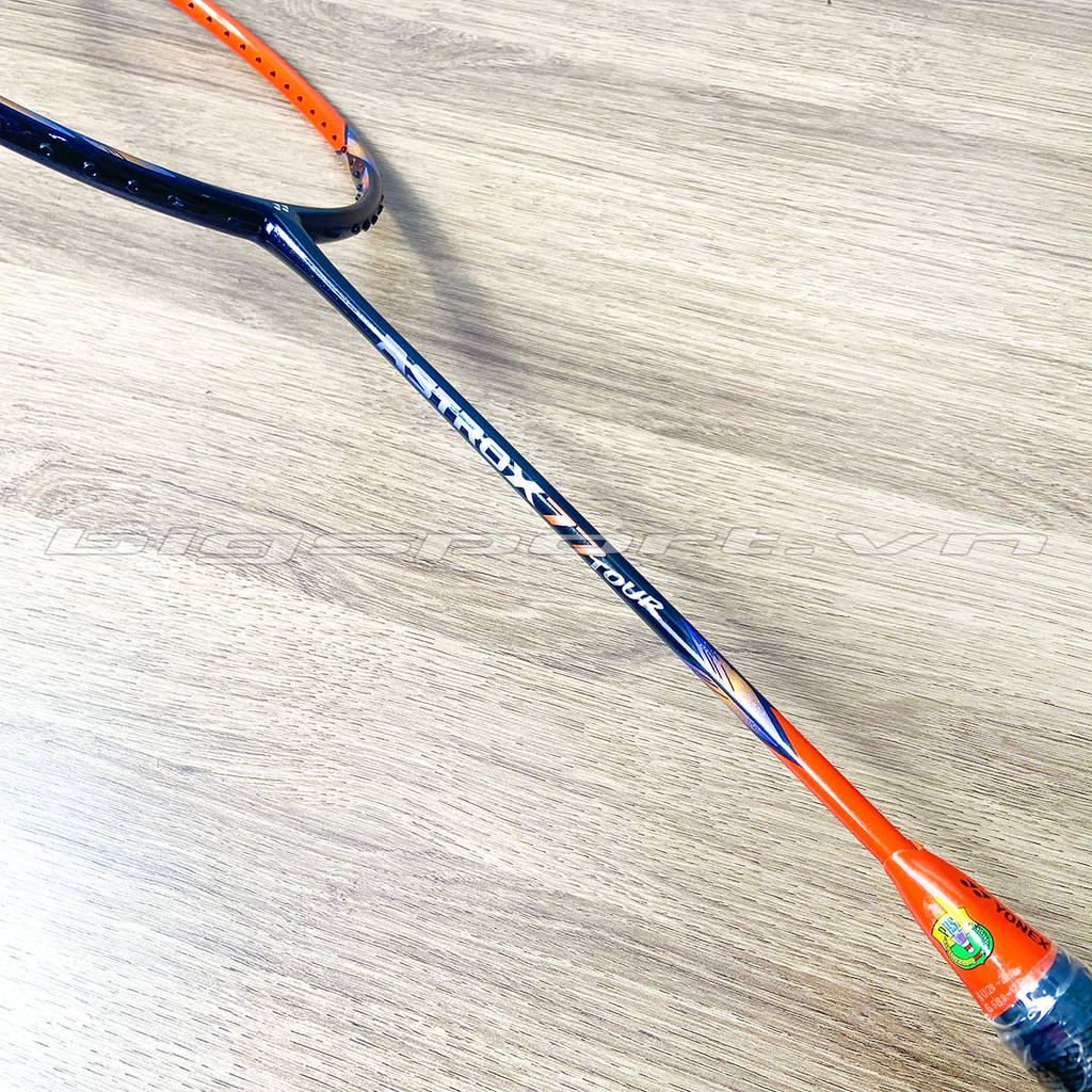 Vợt cầu lông Yonex Astrox 77 Tour