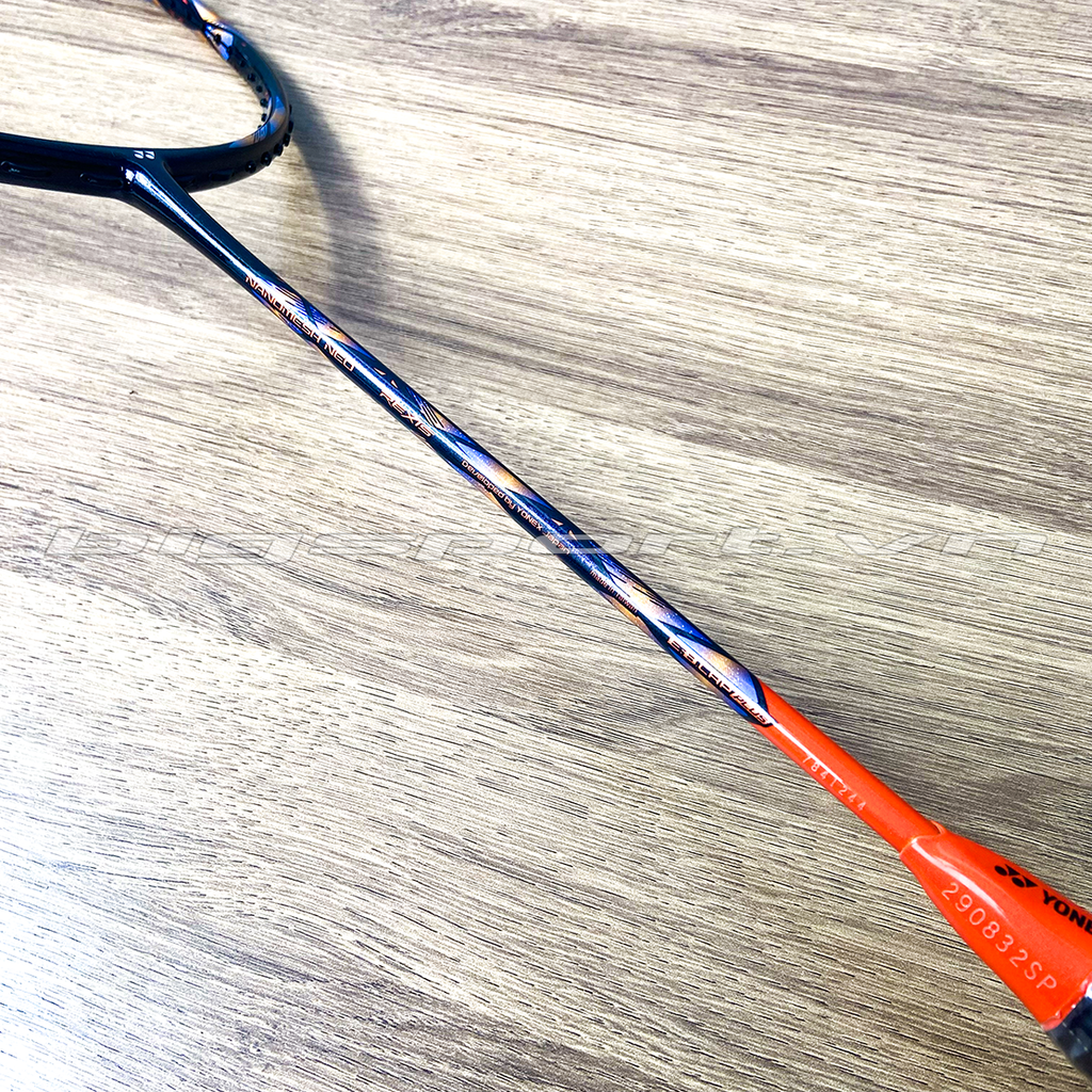 Vợt cầu lông Yonex Astrox 77 Tour