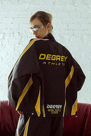 Jacket Degrey màu ĐEN VÀNG THÊU LOGO ATHLETE áo khoác dù thể thao - JKLOGOVANG 
