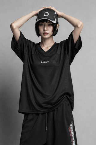  Áo thun thể thao màu ĐEN Degrey Jersey BASIC 84 cổ tim - JERBADEN 