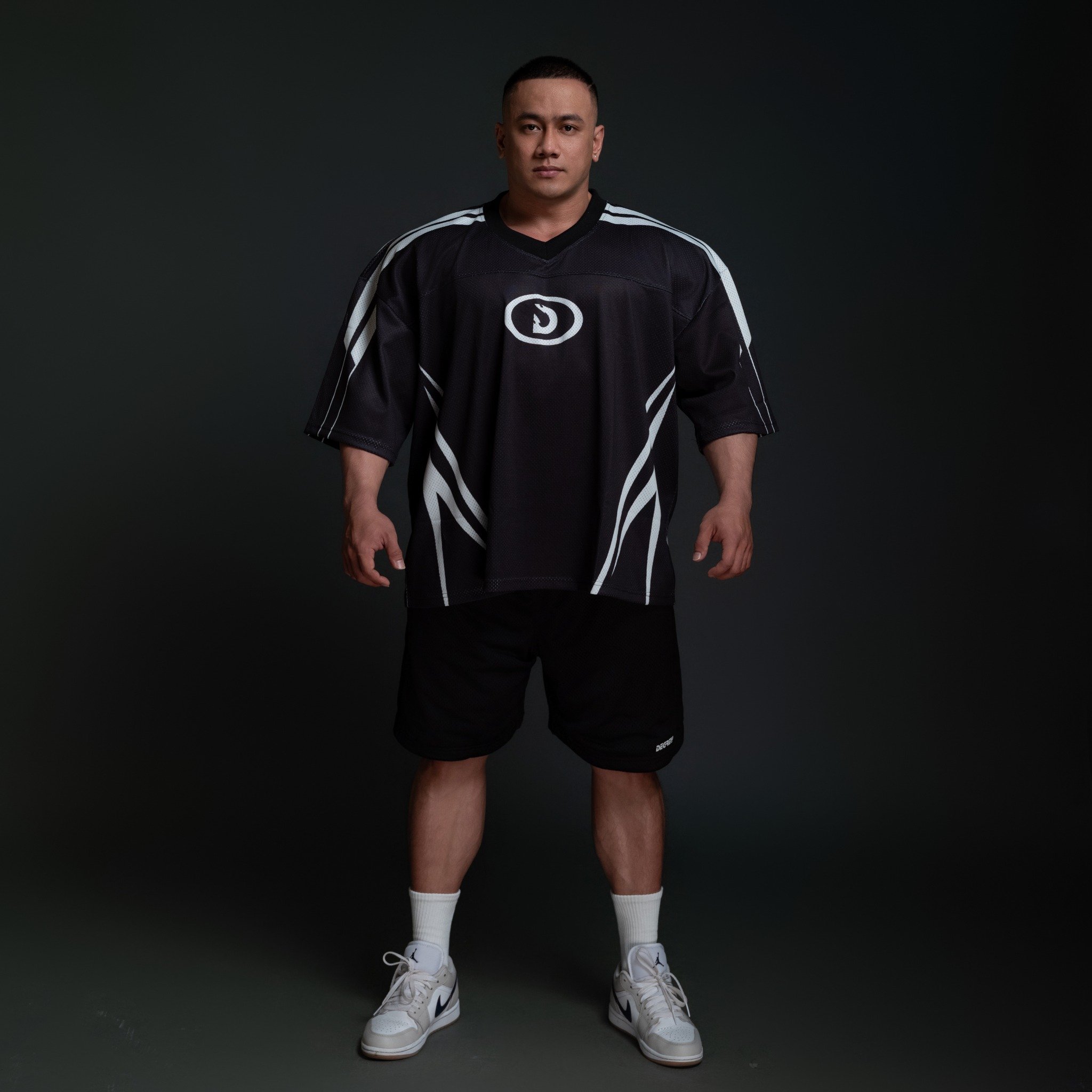  Áo thun thể thao màu BLACK FANG Degrey Jersey 84 cổ tim - JERFANGD 