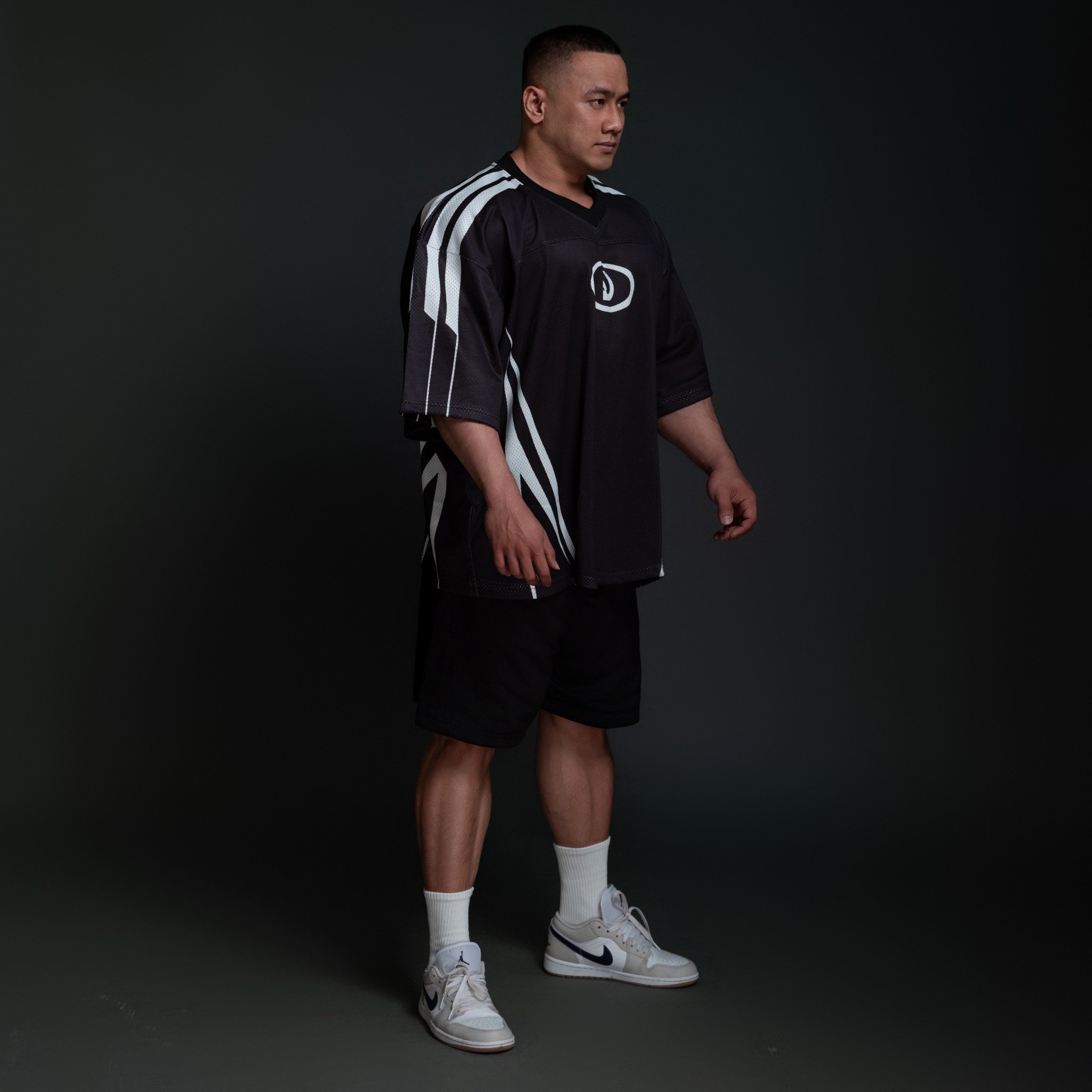 Áo thun thể thao màu BLACK FANG Degrey Jersey 84 cổ tim - JERFANGD 