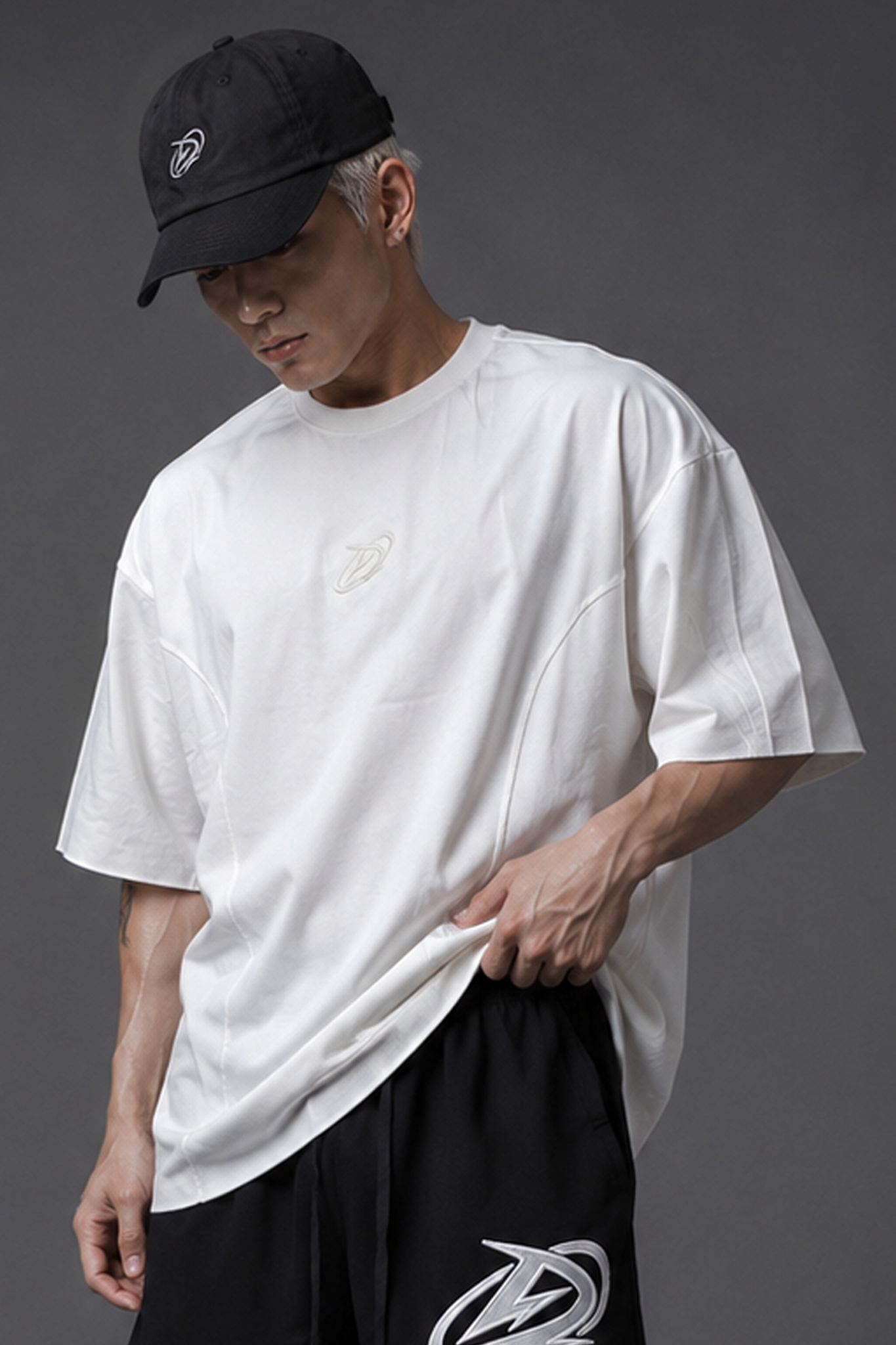  Áo Thun Degrey TC Oversize màu TRẮNG thêu New Logo - OVSTCTRANG 