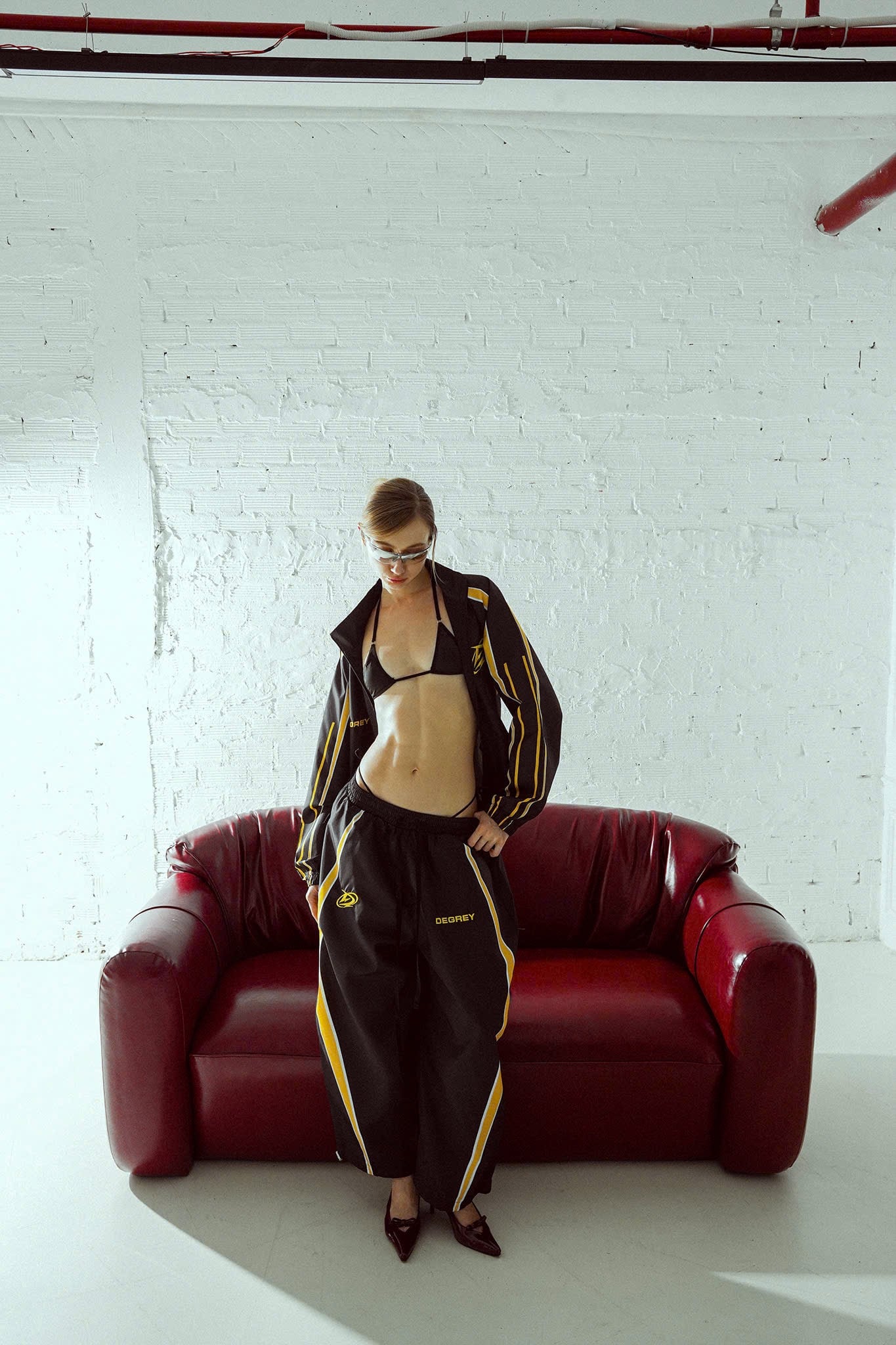  Quần Dài Degrey màu ĐEN VÀNG Long Pants Poly THÊU Logo - PAPOLYVANG 