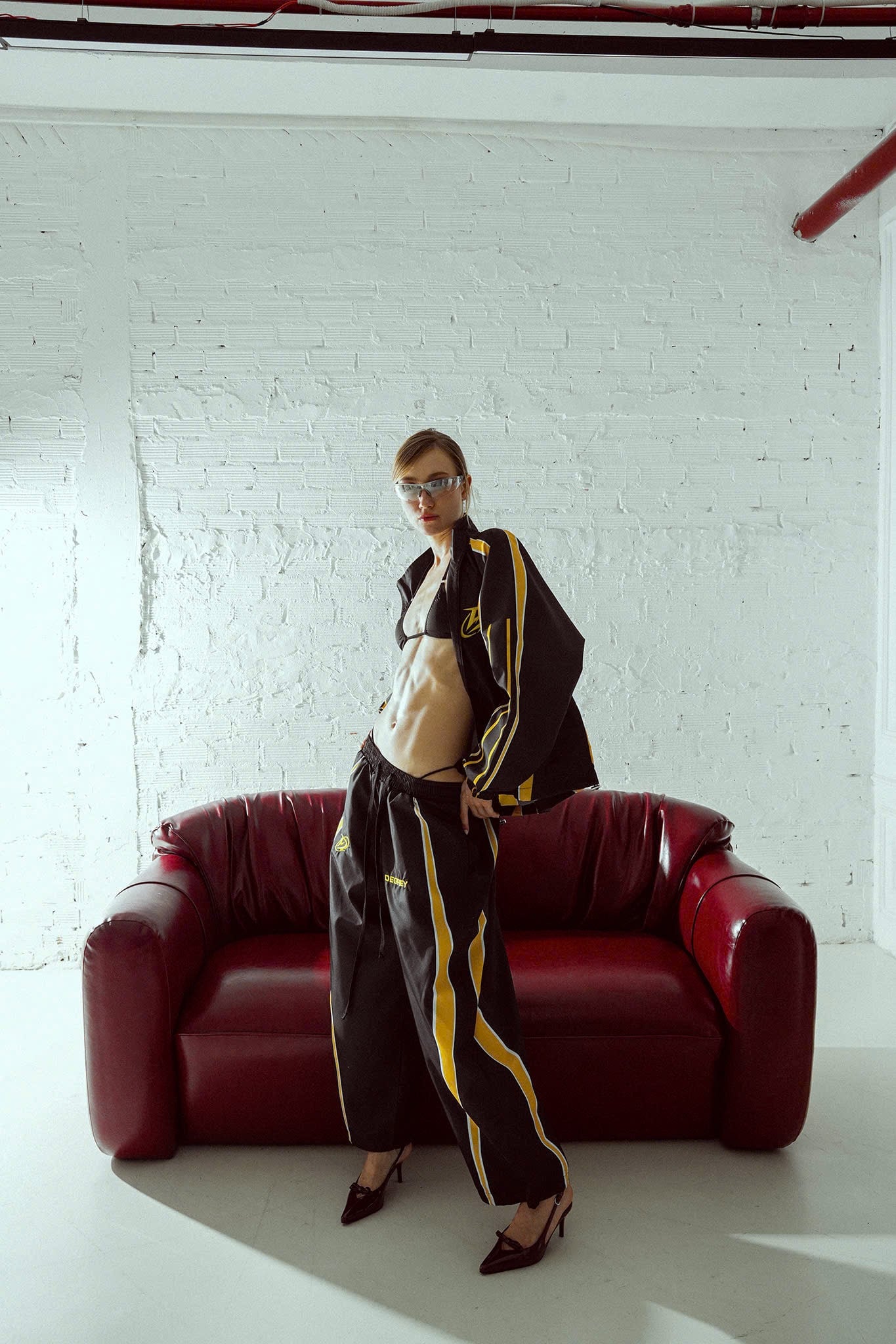  Quần Dài Degrey màu ĐEN VÀNG Long Pants Poly THÊU Logo - PAPOLYVANG 