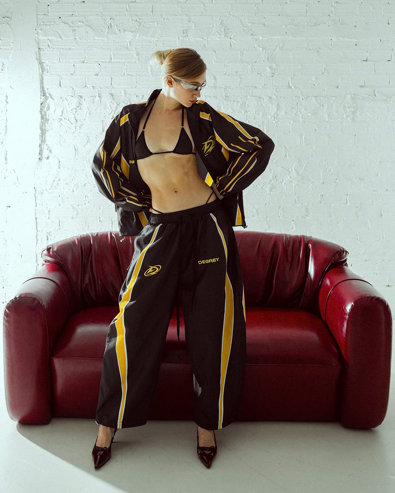  Quần Dài Degrey màu ĐEN VÀNG Long Pants Poly THÊU Logo - PAPOLYVANG 