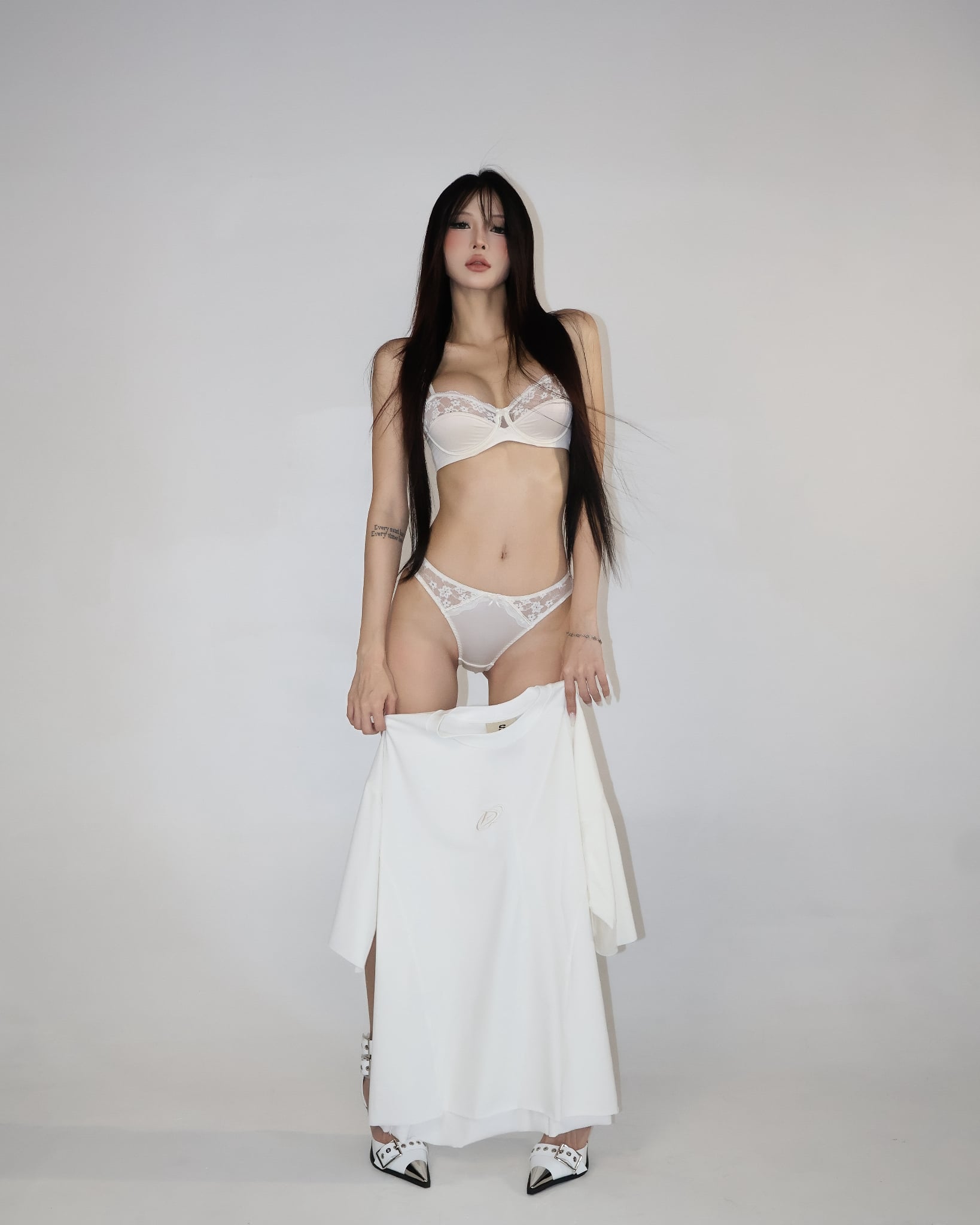  Áo Thun Degrey TC Oversize màu TRẮNG thêu New Logo - OVSTCTRANG 