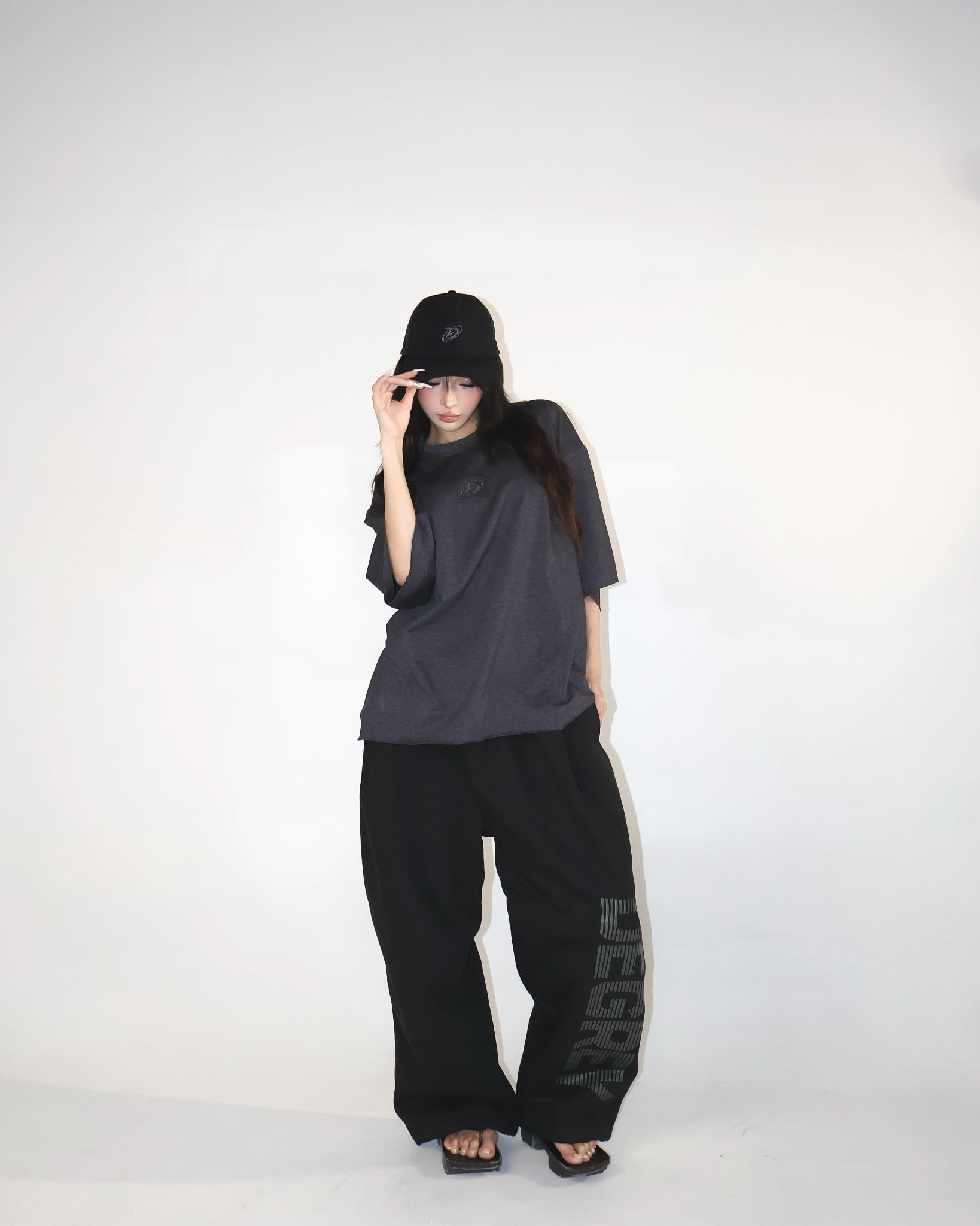 Áo Thun Degrey TC Oversize màu XÁM thêu New Logo - OVSTCXAM 