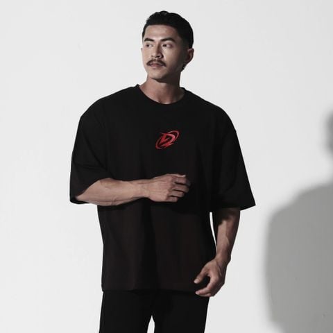 Áo Thun màu ĐEN logo Degrey màu ĐỎ kiểu dáng rộng Athlete - OVSATHDENDO 