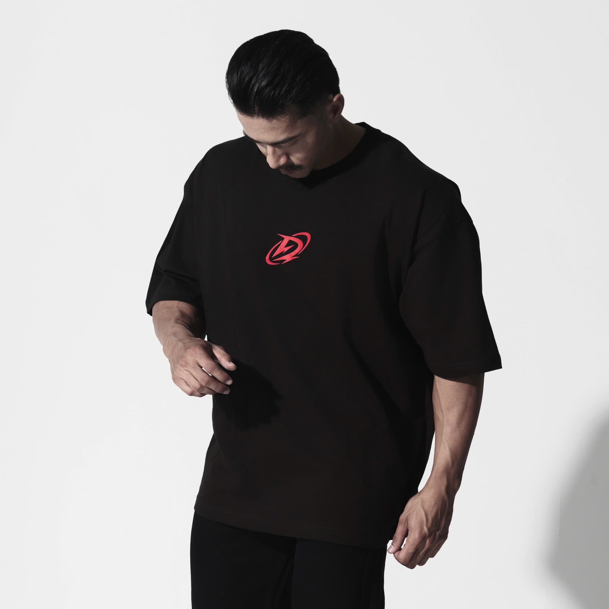  Áo Thun màu ĐEN logo Degrey màu ĐỎ kiểu dáng rộng Athlete - OVSATHDENDO 