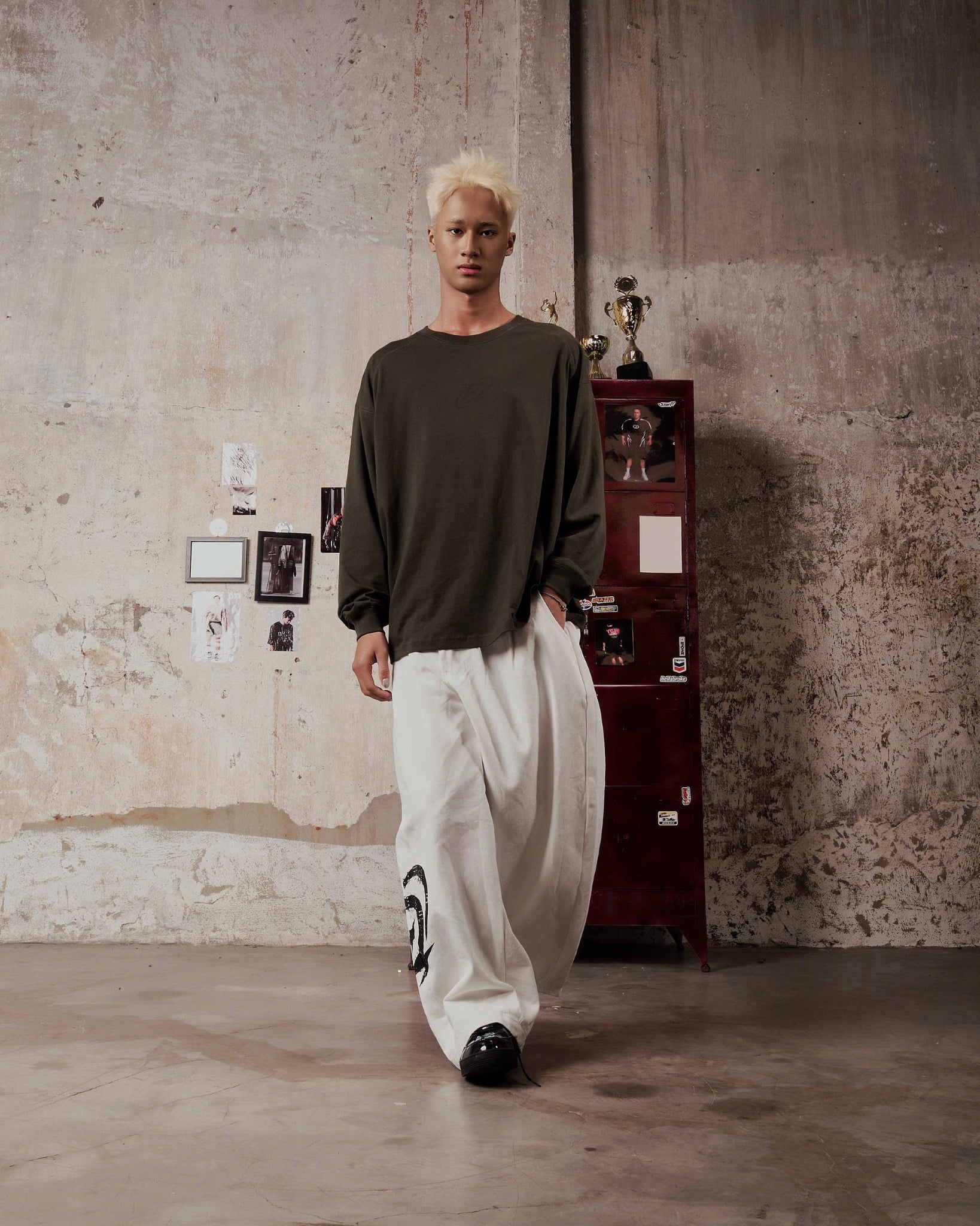  Áo Thun tay dài màu GREEN logo Degrey màu ĐEN kiểu dáng rộng Athlete - OVSLONGREU 