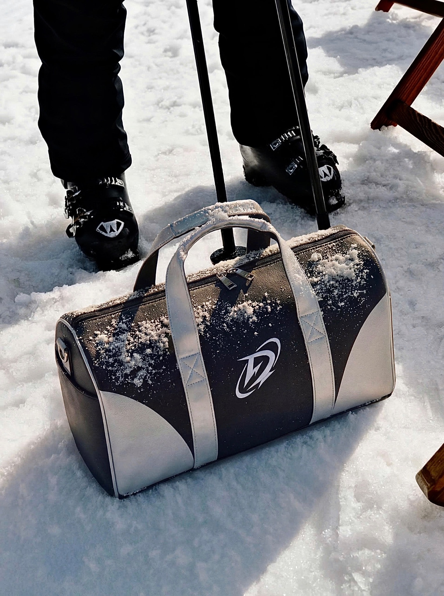  Túi Xách MÀU ĐEN XÁM logo D thể thao Du Lịch Simili Túi Tập Gym Degrey - TTGDXAM 