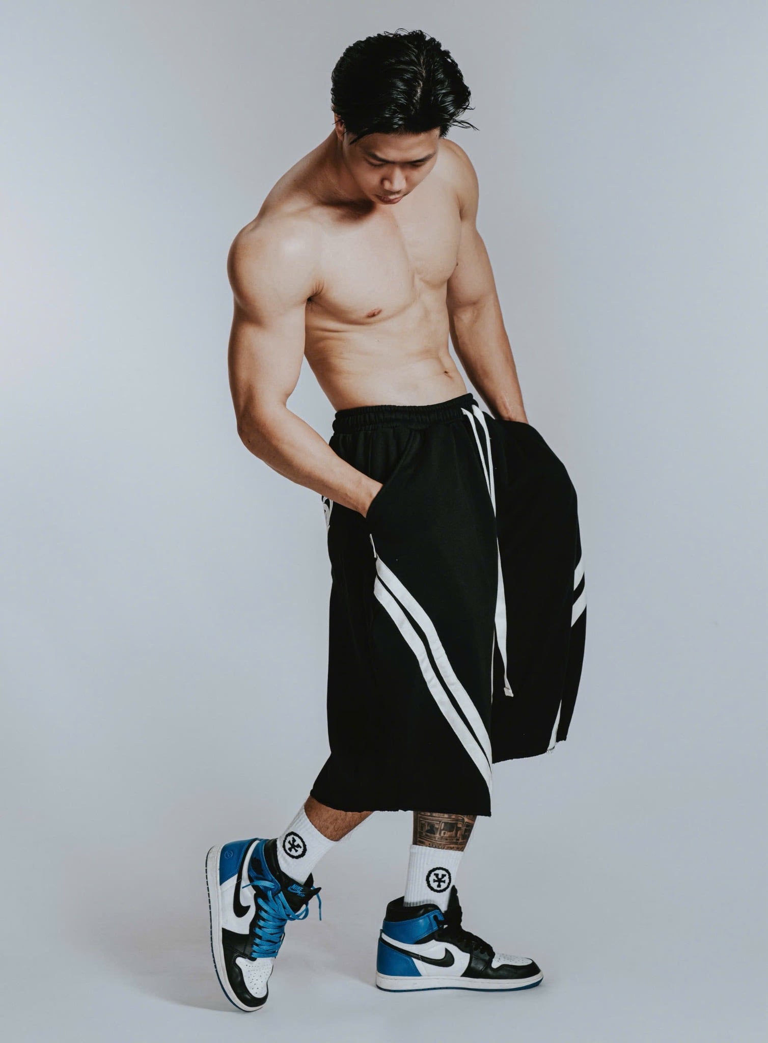  Quần lửng chân cua ĐEN sọc KEM Degrey short pant - SHODENSOCKEM 