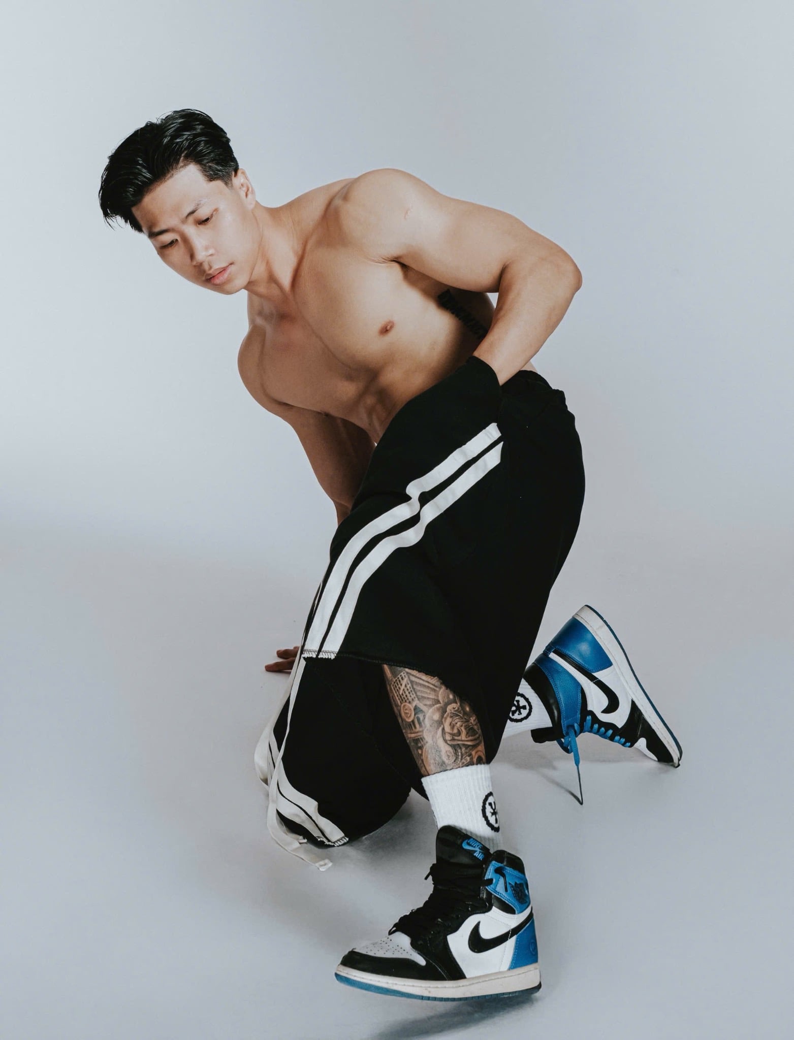  Quần lửng chân cua ĐEN sọc KEM Degrey short pant - SHODENSOCKEM 