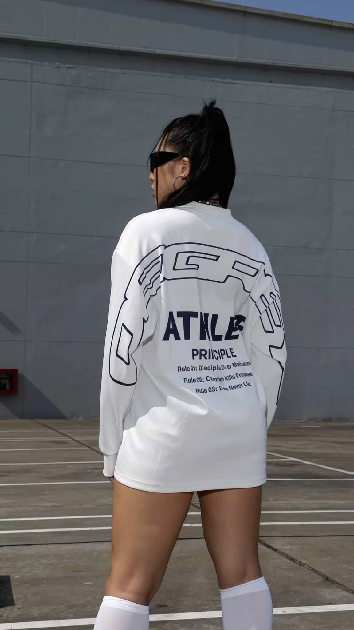  Áo Sweater Degrey Athlete màu trắng xanh Poly - SWETRAXA 