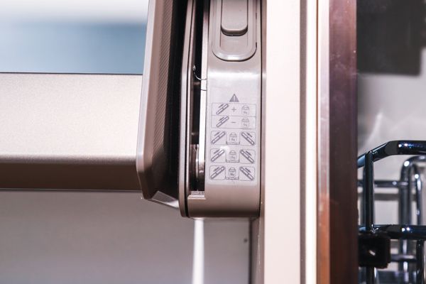 Giá nâng hạ 2 tầng Grandx Titanium XL.80T