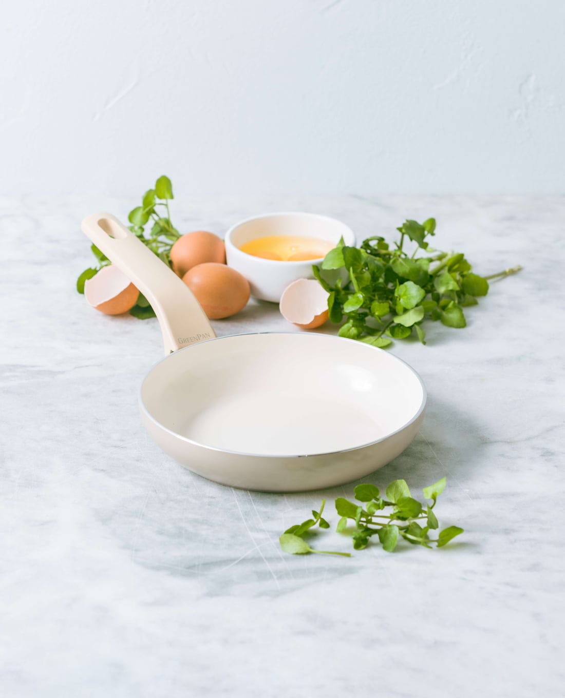 GREENPAN - Chảo chống dính lòng sâu Essen 24cm