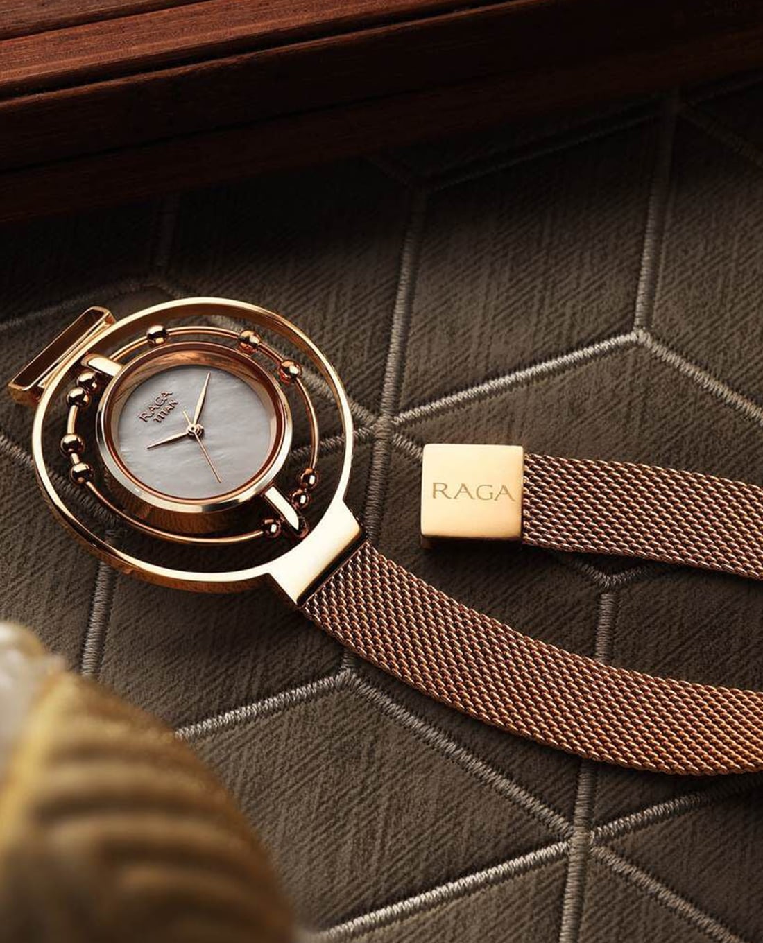 TITAN - Đồng hồ nữ Raga Delight 38mm