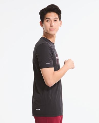  SKECHERS - Áo thun nam cổ tròn tay ngắn phối logo 