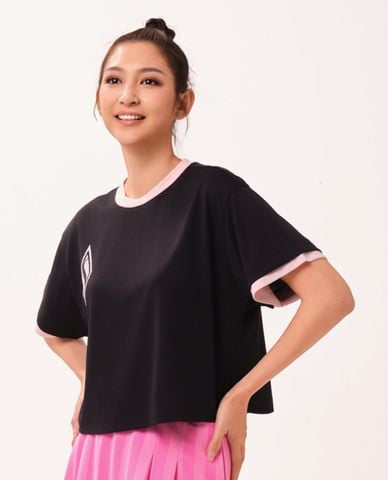  SKECHERS - Áo thun nữ cổ tròn tay ngắn Game On Iconic 