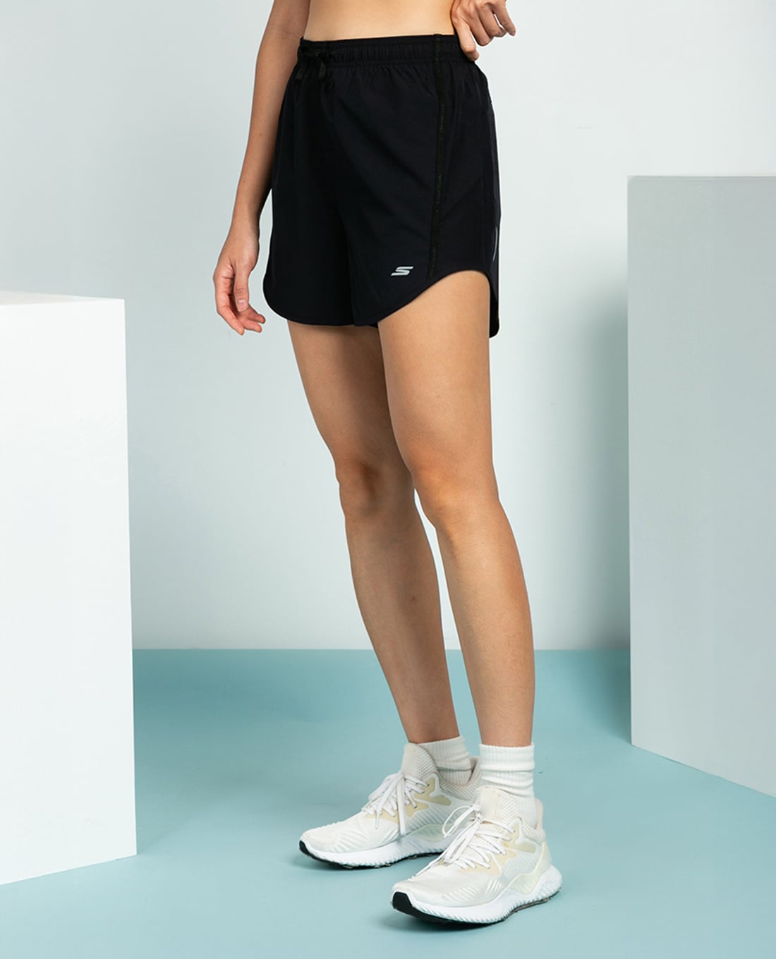 SKECHERS - Quần short tập luyện nữ Performance