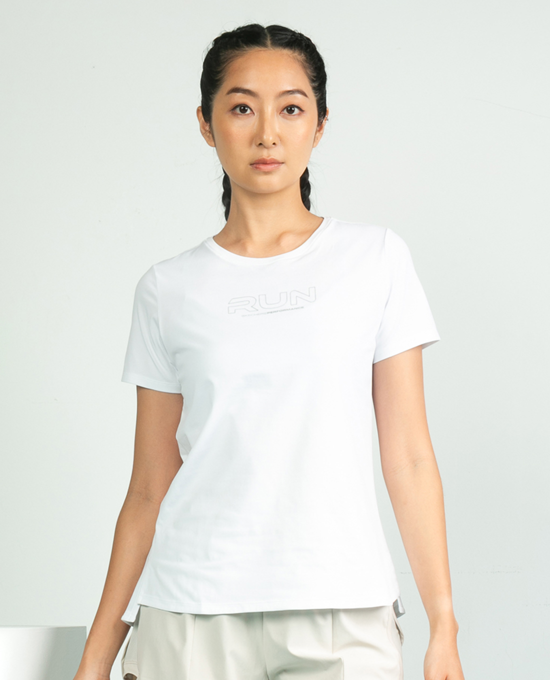 SKECHERS - Áo thun thể thao nữ cổ tròn tay ngắn Performance