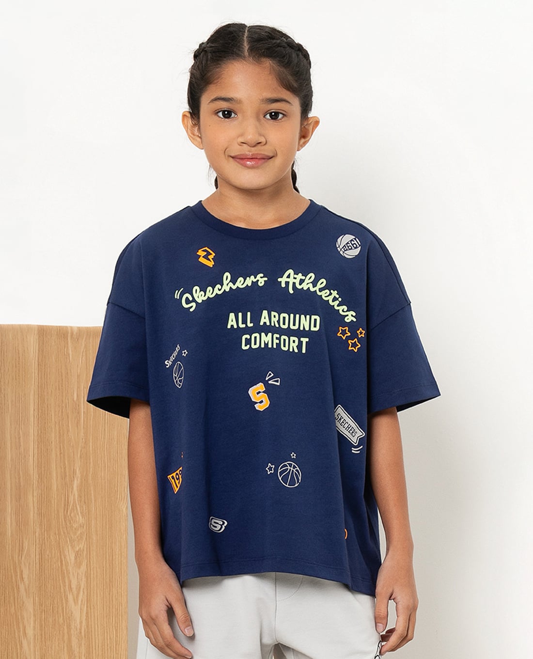 SKECHERS - Áo thun trẻ em tay ngắn Basketball Culture