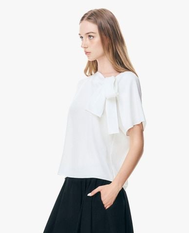  GIGI - Áo kiểu nữ cổ lệch tay ngắn thắt nơ 