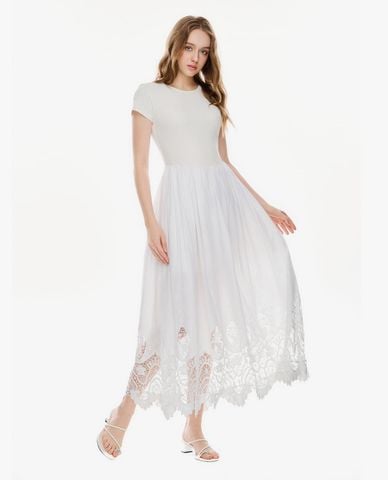  GIGI - Đầm midi cổ tròn tay ngắn phối ren 