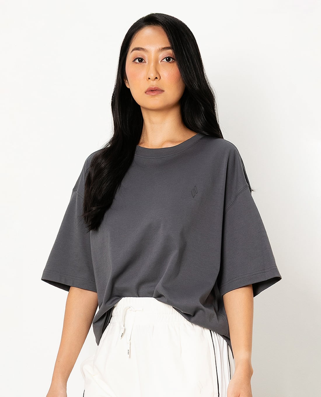 SKECHERS - Áo thun nữ cổ tròn tay ngắn Basketball Culture