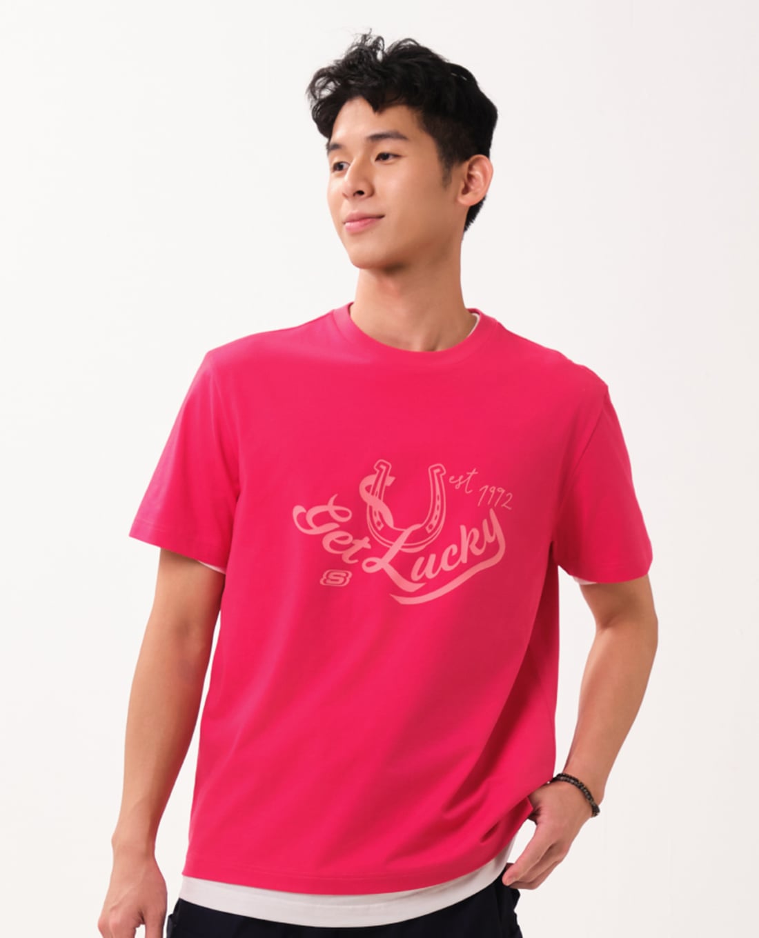 SKECHERS - Áo thun unisex cổ tròn tay ngắn CNY