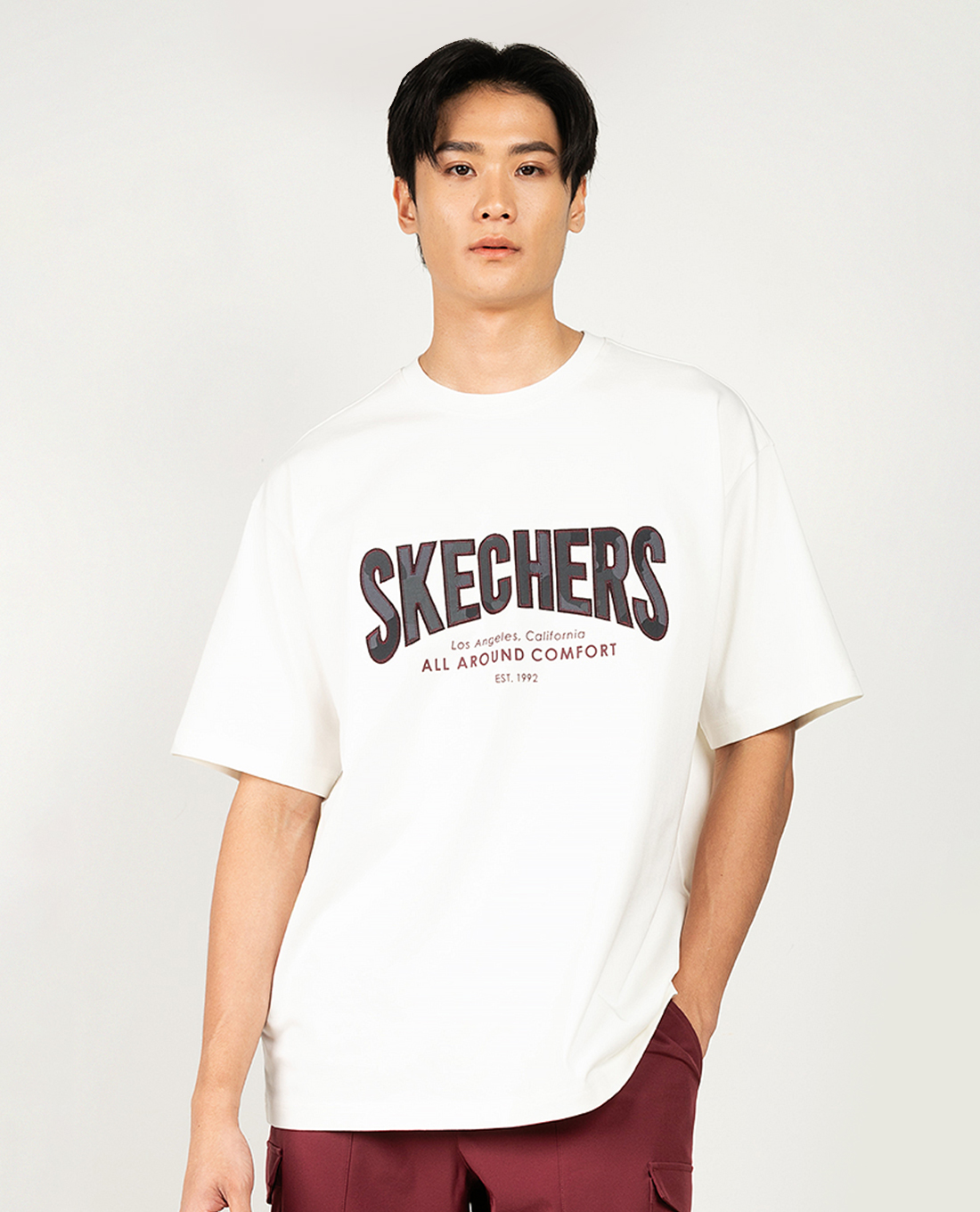 SKECHERS - Áo thun unisex cổ tròn tay ngắn Urban Outdoor