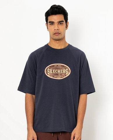  SKECHERS - Áo thun nam cổ tròn tay ngắn Basketball Culture 