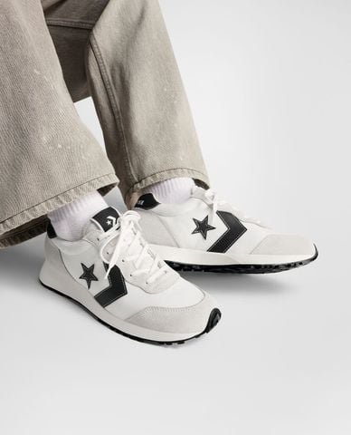  CONVERSE - Giày sneakers unisex cổ thấp Omega Trainer 