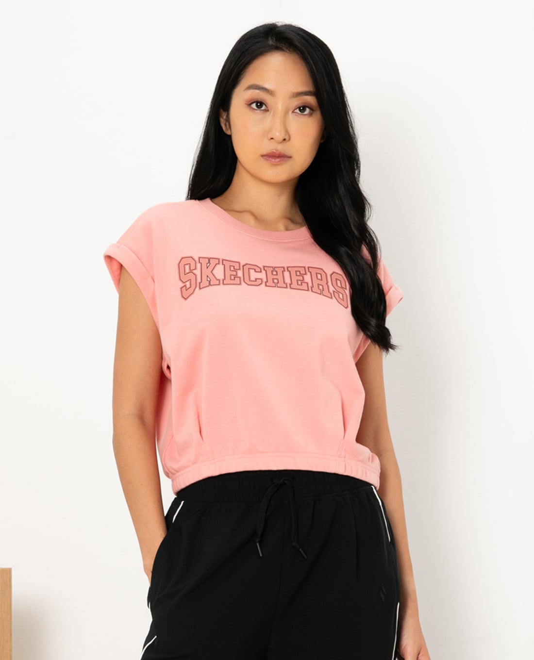SKECHERS - Áo sát nách nữ phom croptop phối logo