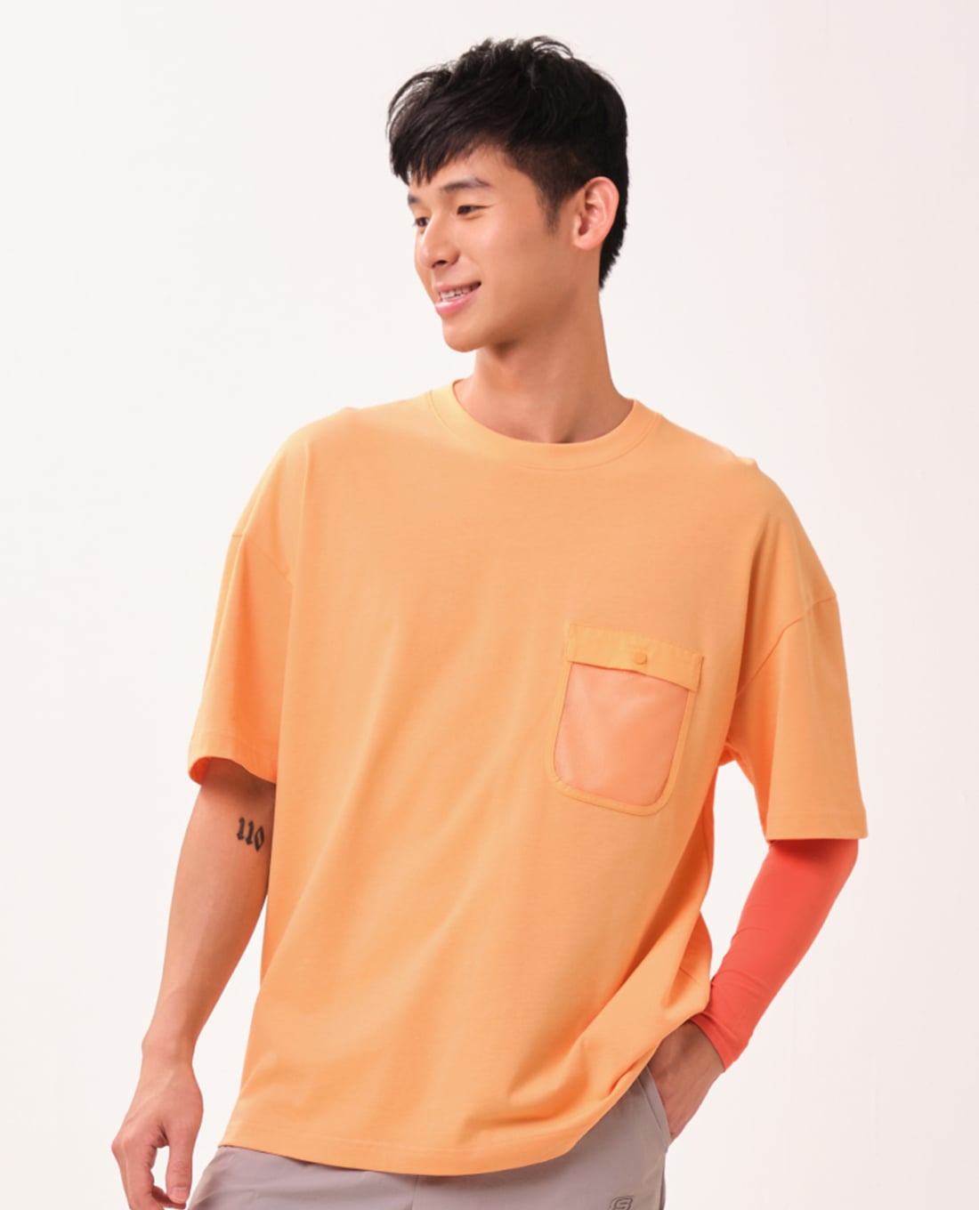 SKECHERS - Áo thun nam cổ tròn tay ngắn Cali Summer